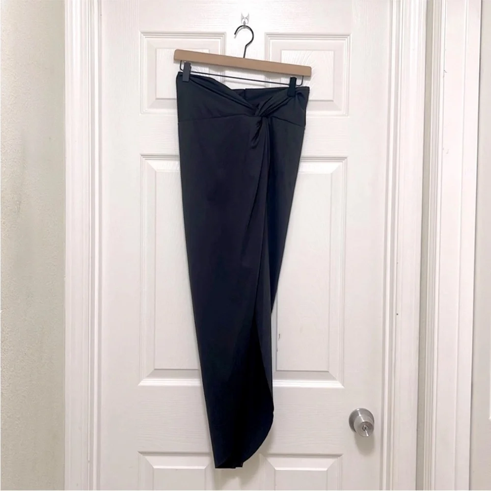 NWT SKIMS Swim Sarong Skirt in Onyx